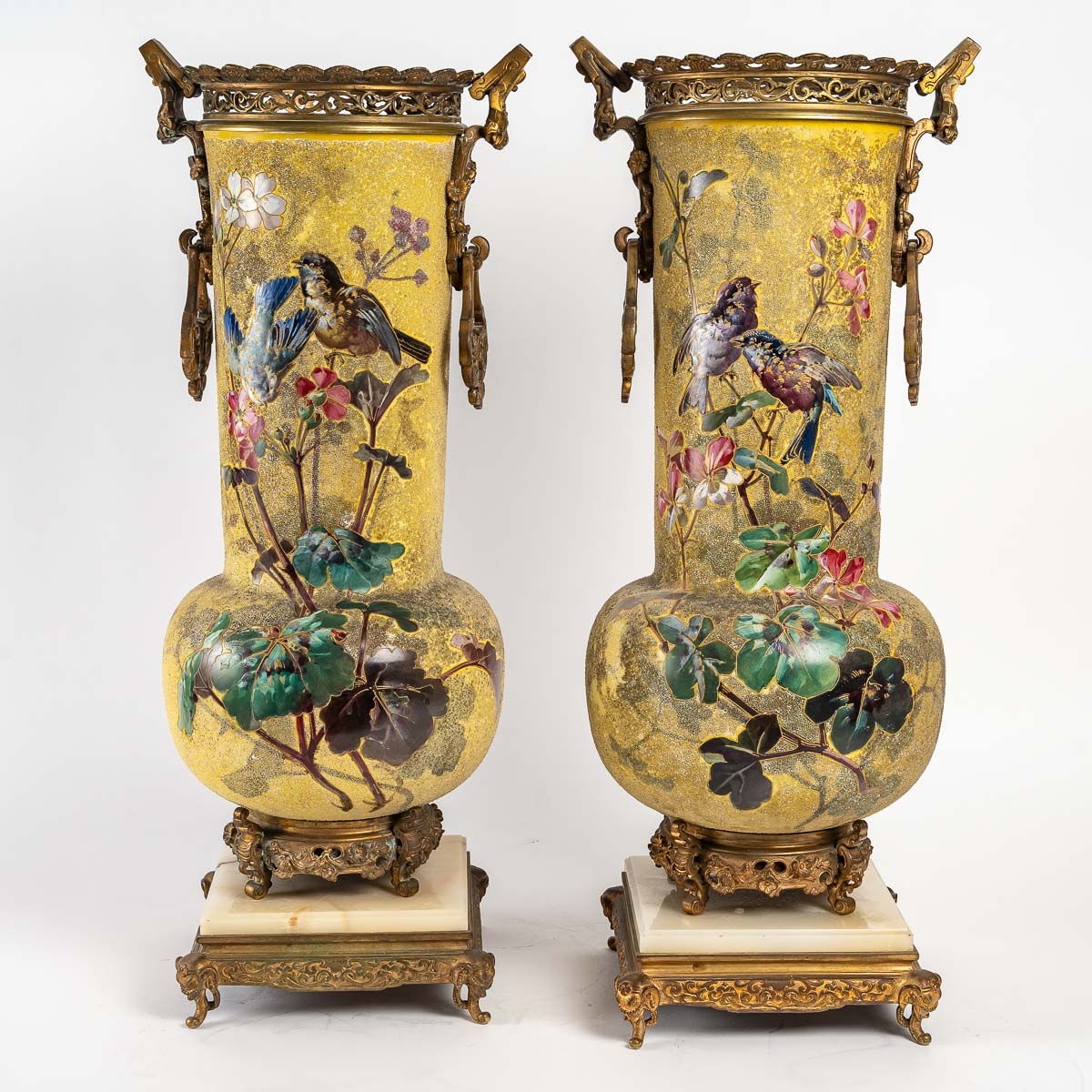 Paire en porcelaine émaillée et bronze, XIXème  siècle, Napoléon III||||||||||||