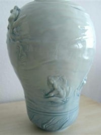 Exceptionnel vase en porcelaine de Sèvres