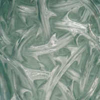 Vase &quot;Ronces&quot; verre blanc patiné vert de René LALIQUE