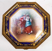 Boîte en bronze doré et porcelaine, XIXème siècle