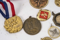 Lot de 25 médailles de compétions sportives, XXème siècle.