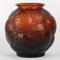 Vase « Tortues » rouge ambré de René LALIQUE