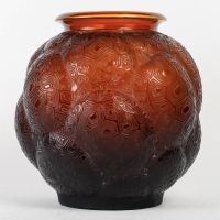 Vase « Tortues » rouge ambré de René LALIQUE