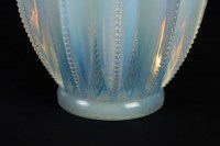 Vase « Gérardmer » verre opalescent de René LALIQUE