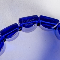 Bracelet &quot;Poussins&quot; verre bleu cobalt patiné blanc de René LALIQUE