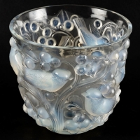Vase « Avallon » verre opalescent de René LALIQUE