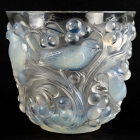 Vase « Avallon » verre opalescent de René LALIQUE