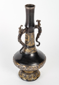 Émile-Auguste Reiber (1826-1893)  Christofle &amp; Cie Vase &quot;Archaïque Chinois&quot;