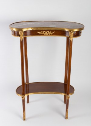 Table rognon fin 19e siècle de style Transition||||||
