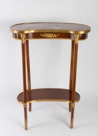 Table rognon fin 19e siècle de style Transition