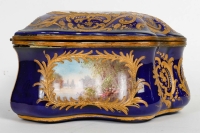 Boîte en porcelaine, XIXème siècle