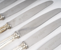Série de 9 couteaux à dessert de la Maison Christofle, XXème siècle