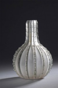 René LALIQUE : Vase « Dentelé » - 1912