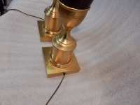 1970′ Paire De Lampes En Bronze Style Maison Charles Avec Oeuf En Bakélite Couleur Ambrée