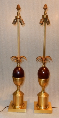 1970′ Paire De Lampes En Bronze Style Maison Charles Avec Oeuf En Bakélite Couleur Ambrée
