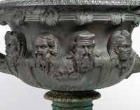 Important vase de Warwick en bronze à patine à l&#039;antique, signé Barbedienne. Epoque XIXème siècle