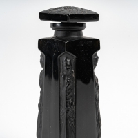 Flacon &quot;Ambre&quot; en verre noir de René LALIQUE pour D&#039;Orsay