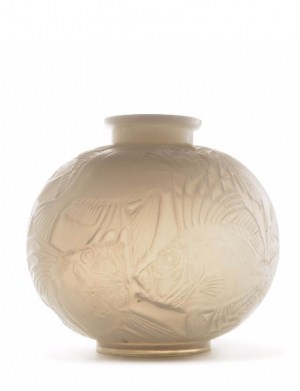 René LALIQUE (1860 – 1945) Vase &quot;Poissons &quot;Opalescent
