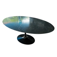 E.Saarinen &amp; Knoll international: &quot;Tulip table ovale&quot;