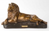 Lion couché en terre cuite, XIXème