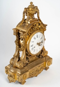 Pendule de style Louis XVI, XIXème siècle