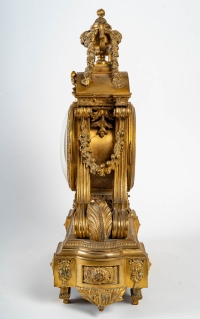 Pendule de style Louis XVI, XIXème siècle