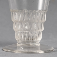 Service à Bordeaux &quot;Bourgueil&quot; verre blanc de René LALIQUE - 10 pièces