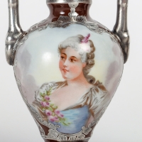 une paire de miniature en porcelaine fin XIXème siècle