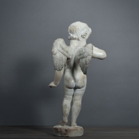 Sculpture d’un Ange, reproduction en matière composite, XXème siècle, décoration intérieur et extérieur.