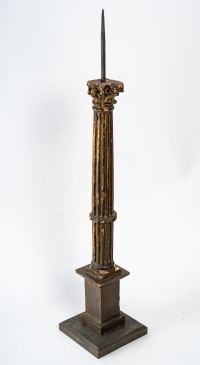 Pique cierge en bois sculpté, XIXème siècle
