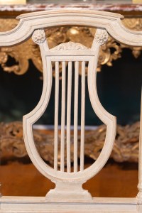 Série de 12 chaises de style Louis XVI. XIXème