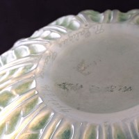 Vase &quot;Malesherbes&quot; verre opalescent double couche patiné vert de René LALIQUE
