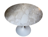 Table Saarinen en marbre Calacatta  ronde 91 cm
