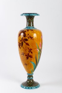Grand Vase Art Nouveau :aux Iris et Oiseaux (1880)