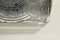 René Lalique &amp; ATO Pendule &quot;Eglantines&quot;