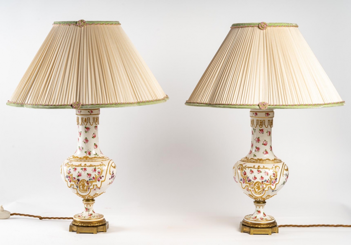 Paire de lampes en porcelaine XIXème|||||||||||