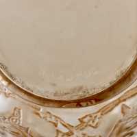 Vase &quot;Six Figurines et Masques&quot; verre blanc patiné sépia de René LALIQUE
