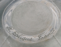 Vase &quot;Oléron&quot; verre blanc patiné gris-bleu de René LALIQUE