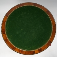 Table bouillotte d&#039;époque Directoire (1795 - 1799).