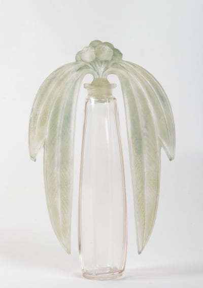 Flacon tiare « Eucalyptus » verre blanc patiné vert clair de René LALIQUE|||||||