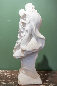 Buste En Marbre De Carrare. Floreal Signé Jean Foretay 1861-1944