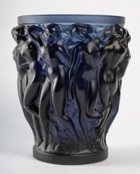 Vase Lalique, bleu nuit &quot;Bacchantes&quot;