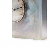René Lalique : Pendule &quot;Sirènes&quot;Opalescente