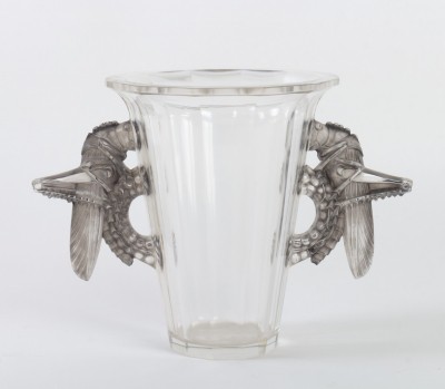 Vase &quot;Grillons&quot; cristal blanc moulé-pressé taillé et patiné gris de René LALIQUE|||||||||