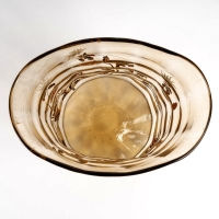 Vase &quot;Mante Religieuse&quot; verre fumé godronné émaillé - Cristallerie d&#039;Emile Gallé