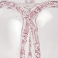 Vase « Guirlandes de Roses » verre blanc patiné rose de René LALIQUE