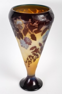 Émile Gallé (1846-1904) Important Vase « Bignones »  circa 1900