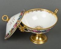 Drageoire en porcelaine de Paris, XIXème siècle