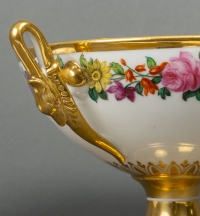 Drageoire en porcelaine de Paris, XIXème siècle