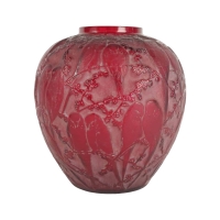 René Lalique : Vase &quot;Perruches&quot; rouge